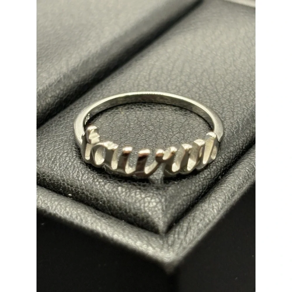 New Condition Sterling Silver Taurus Zodiac Ring Size 7 G8